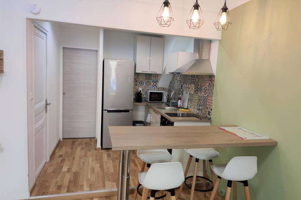 마르세유 Joli T2 Proche Vieux-Port, Terrasses Du Port Et Metro Joliette 아파트 외부 사진